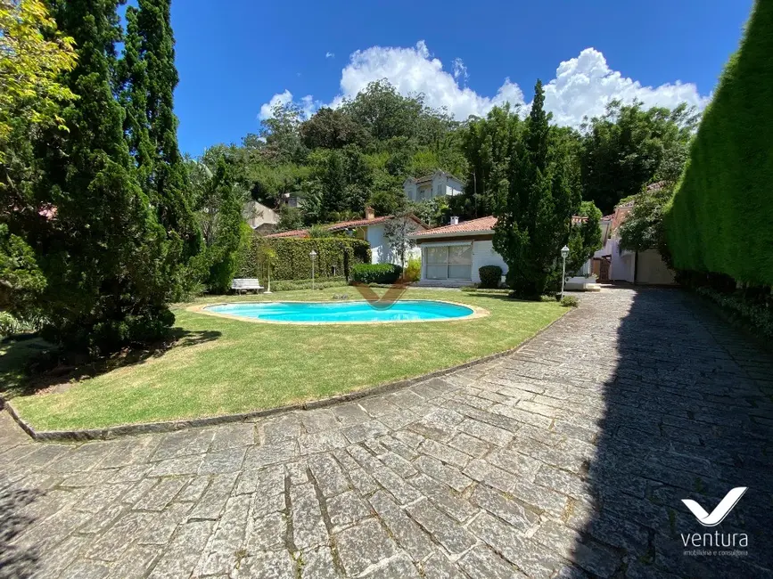 Sala Comercial com 3 quartos para alugar, 600m2 em Centro, Petropolis - RJ - imagem 3 Foto 3 de Sala Comercial com 3 quartos para alugar, 600m2 em Centro, Petropolis - RJ