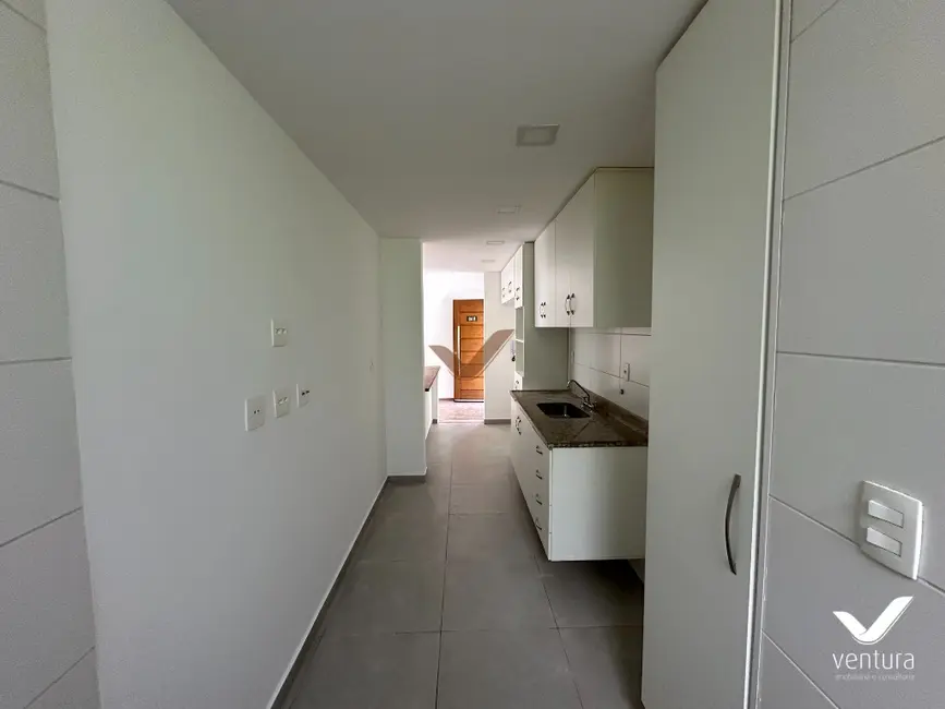 Foto 2 de Apartamento com 2 quartos para alugar, 81m2 em Castelanea, Petropolis - RJ