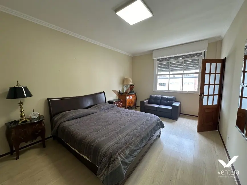 Foto 8 de Apartamento com 1 quarto à venda, 68m2 em Centro, Petropolis - RJ