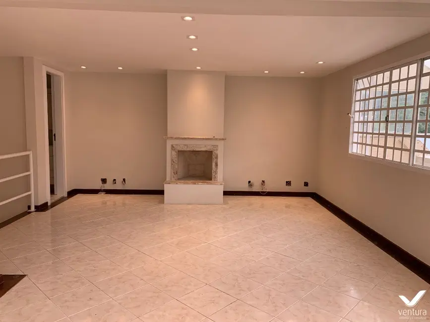 Apartamento com 3 quartos à venda, 200m2 em Coronel Veiga, Petropolis - RJ - imagem 8 Foto 8 de Apartamento com 3 quartos à venda, 200m2 em Coronel Veiga, Petropolis - RJ