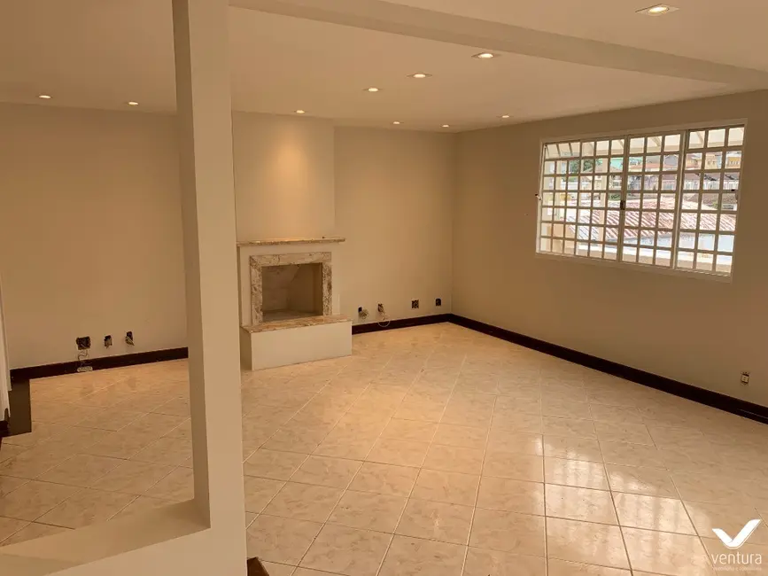 Apartamento com 3 quartos à venda, 200m2 em Coronel Veiga, Petropolis - RJ - imagem 7 Foto 7 de Apartamento com 3 quartos à venda, 200m2 em Coronel Veiga, Petropolis - RJ