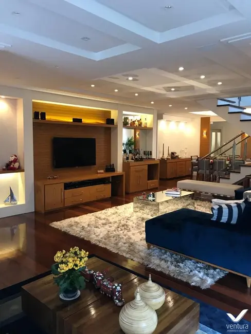 Foto 3 de Casa de Condomínio com 4 quartos à venda, 300m2 em Petropolis - RJ