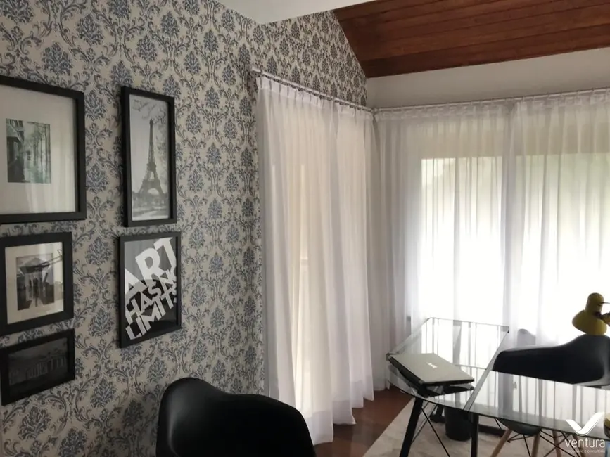 Foto 7 de Casa de Condomínio com 4 quartos à venda, 300m2 em Petropolis - RJ