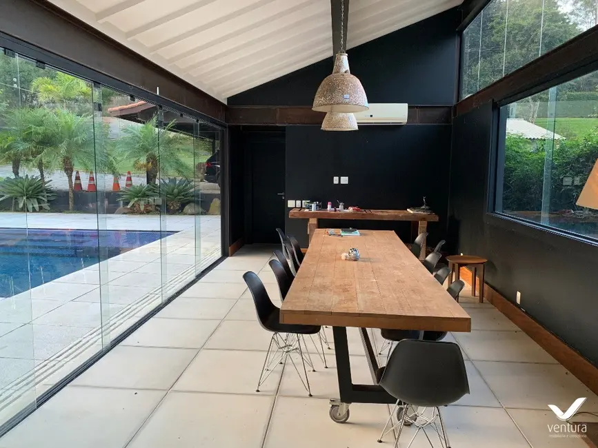 Foto 4 de Casa de Condomínio com 3 quartos à venda, 722m2 em Itaipava, Petropolis - RJ