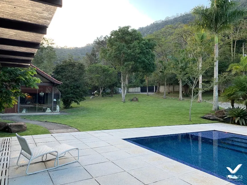 Foto 1 de Casa de Condomínio com 3 quartos à venda, 722m2 em Itaipava, Petropolis - RJ