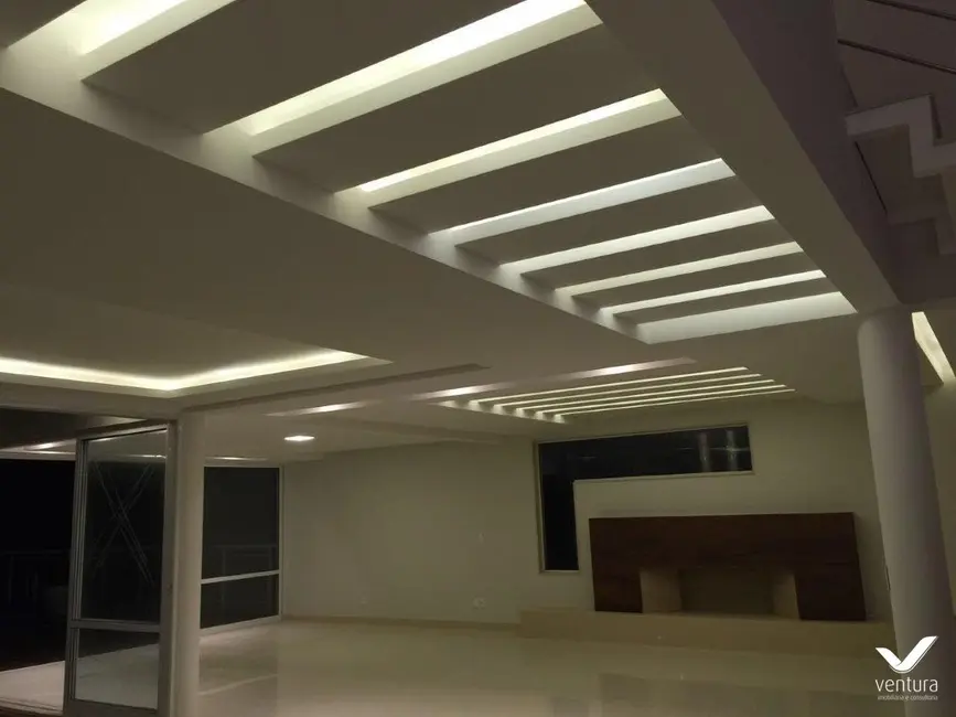 Foto 9 de Casa de Condomínio com 4 quartos à venda, 600m2 em Independência, Petropolis - RJ