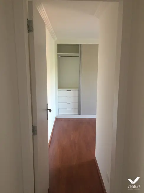 Apartamento com 3 quartos à venda, 142m2 em Retiro, Petropolis - RJ - imagem 5 Foto 5 de Apartamento com 3 quartos à venda, 142m2 em Retiro, Petropolis - RJ