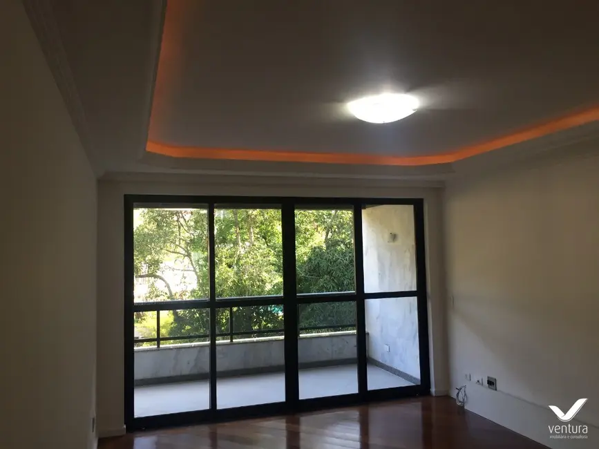 Foto 1 de Apartamento com 3 quartos à venda, 142m2 em Retiro, Petropolis - RJ
