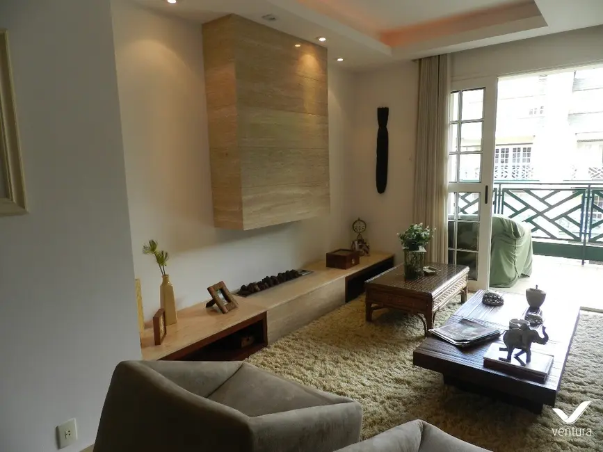 Apartamento com 5 quartos à venda, 300m2 em Itaipava, Petropolis - RJ - imagem 9 Foto 9 de Apartamento com 5 quartos à venda, 300m2 em Itaipava, Petropolis - RJ