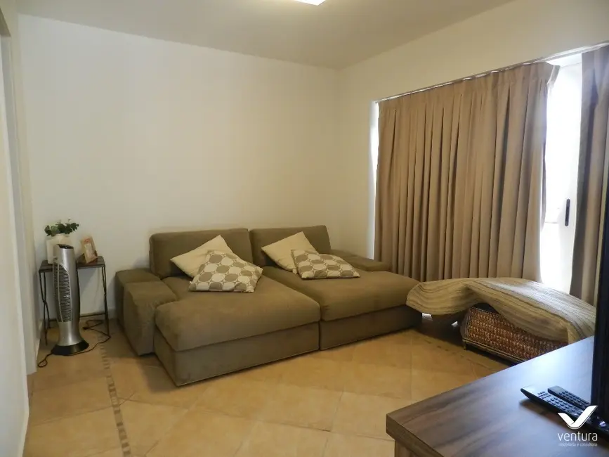 Apartamento com 5 quartos à venda, 300m2 em Itaipava, Petropolis - RJ - imagem 4 Foto 4 de Apartamento com 5 quartos à venda, 300m2 em Itaipava, Petropolis - RJ