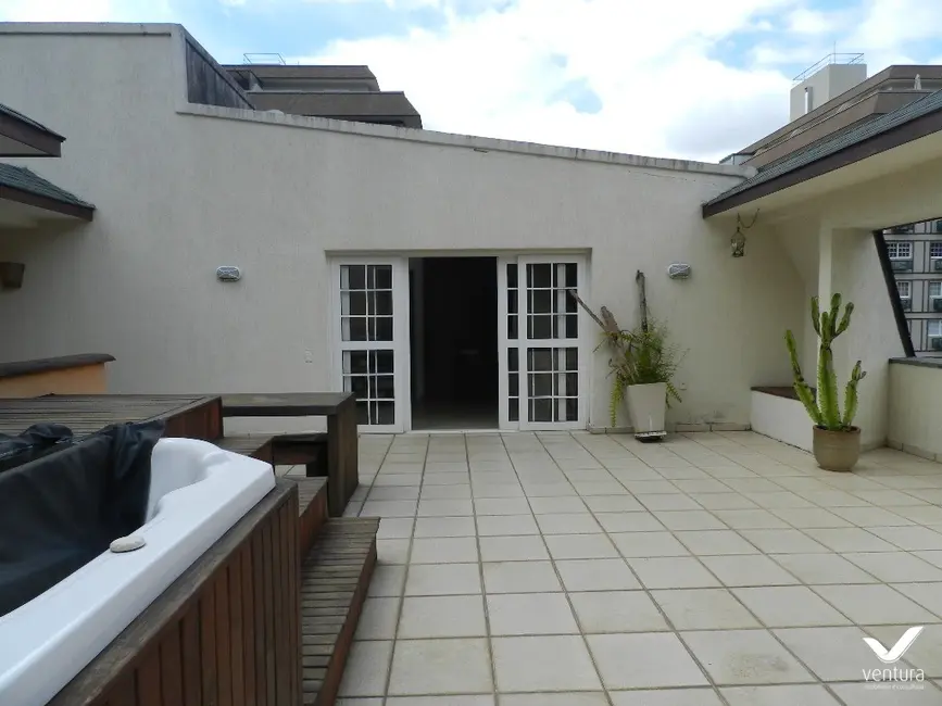 Apartamento com 5 quartos à venda, 300m2 em Itaipava, Petropolis - RJ - imagem 6 Foto 6 de Apartamento com 5 quartos à venda, 300m2 em Itaipava, Petropolis - RJ