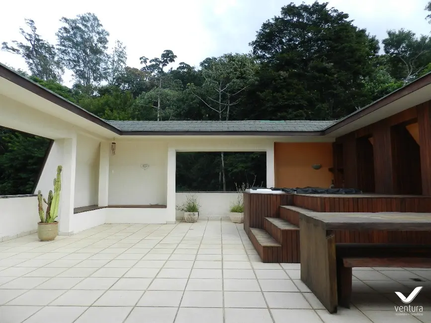 Foto 1 de Apartamento com 5 quartos à venda, 300m2 em Itaipava, Petropolis - RJ