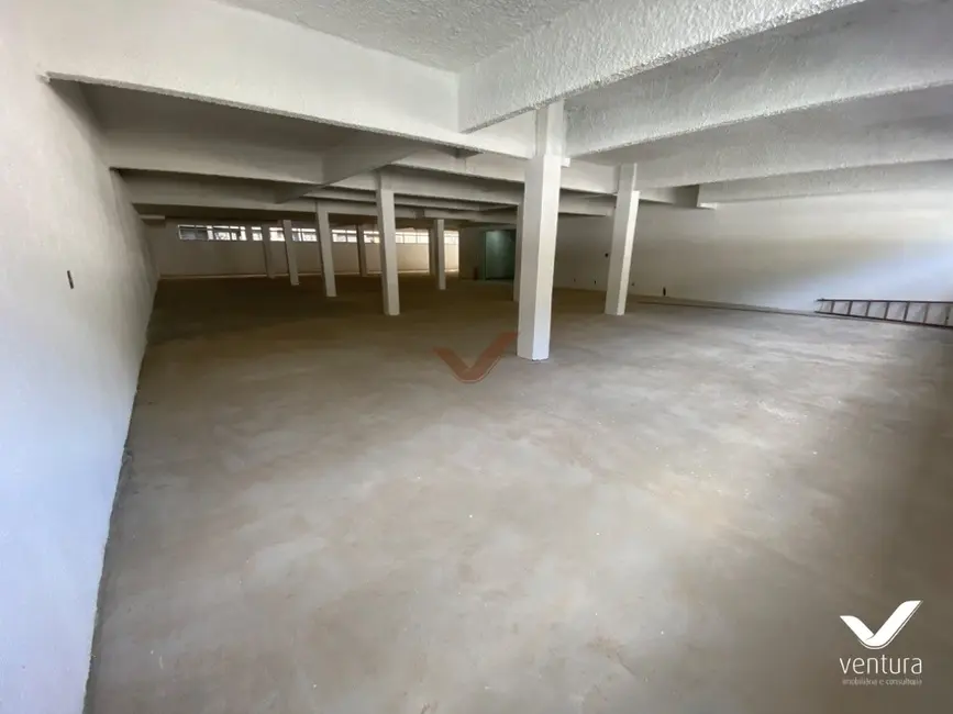 Sala Comercial para alugar, 370m2 em Alto da Serra, Petropolis - RJ - imagem 8 Foto 8 de Sala Comercial para alugar, 370m2 em Alto da Serra, Petropolis - RJ