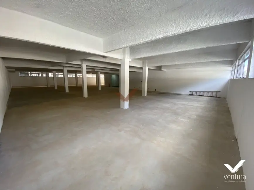 Sala Comercial para alugar, 370m2 em Alto da Serra, Petropolis - RJ - imagem 9 Foto 9 de Sala Comercial para alugar, 370m2 em Alto da Serra, Petropolis - RJ
