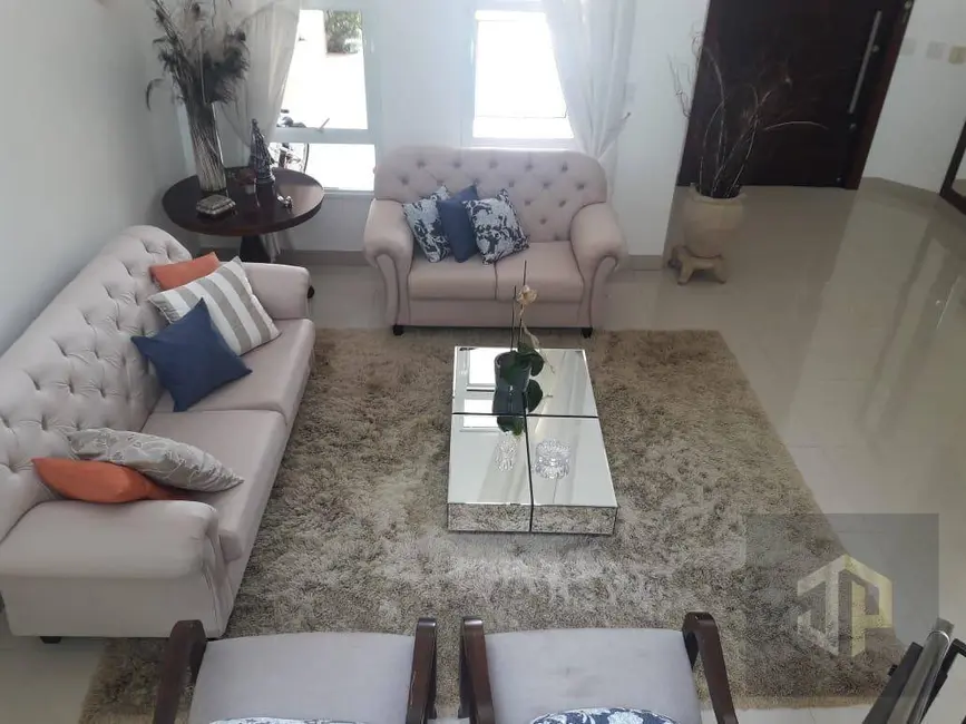 Foto 2 de Sobrado com 3 quartos à venda, 442m2 em Villa do Chafariz, Birigui - SP