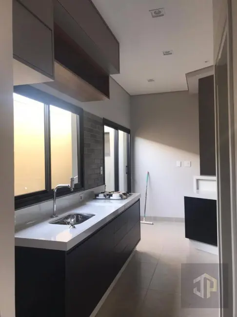 Casa de Condomínio com 3 quartos à venda, 299m2 em Birigui - SP - imagem 4 Foto 4 de Casa de Condomínio com 3 quartos à venda, 299m2 em Birigui - SP