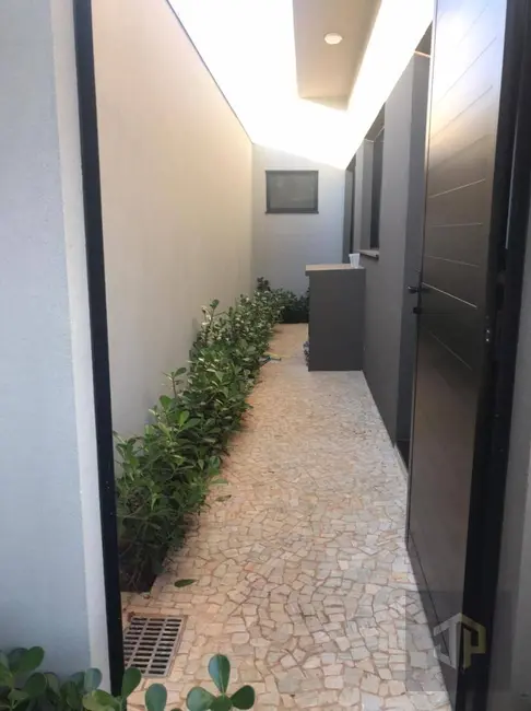 Casa de Condomínio com 3 quartos à venda, 299m2 em Birigui - SP - imagem 3 Foto 3 de Casa de Condomínio com 3 quartos à venda, 299m2 em Birigui - SP