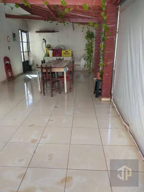 Casa com 3 quartos à venda, 250m2 em Jardim Vale do Sol, Birigui - SP - imagem 6 Foto 6 de Casa com 3 quartos à venda, 250m2 em Jardim Vale do Sol, Birigui - SP