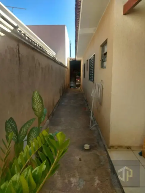 Casa com 3 quartos à venda, 250m2 em Jardim Vale do Sol, Birigui - SP - imagem 8 Foto 8 de Casa com 3 quartos à venda, 250m2 em Jardim Vale do Sol, Birigui - SP