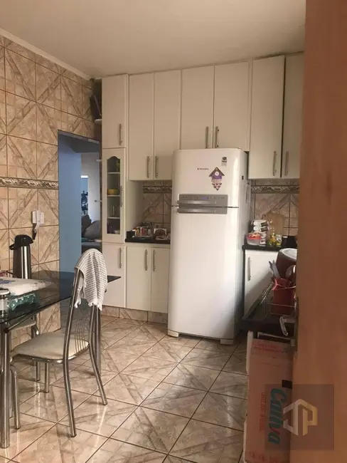 Casa com 3 quartos à venda, 250m2 em Residencial Alvorada, Birigui - SP - imagem 6 Foto 6 de Casa com 3 quartos à venda, 250m2 em Residencial Alvorada, Birigui - SP