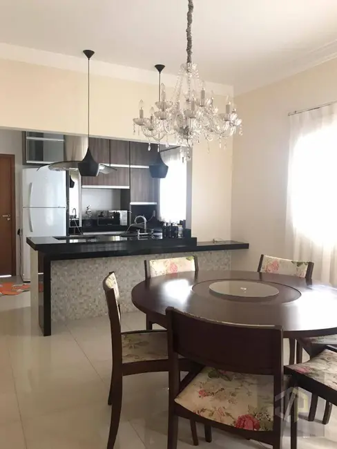 Casa de Condomínio com 3 quartos à venda, 250m2 em Residencial Veneza, Birigui - SP - imagem 6 Foto 6 de Casa de Condomínio com 3 quartos à venda, 250m2 em Residencial Veneza, Birigui - SP