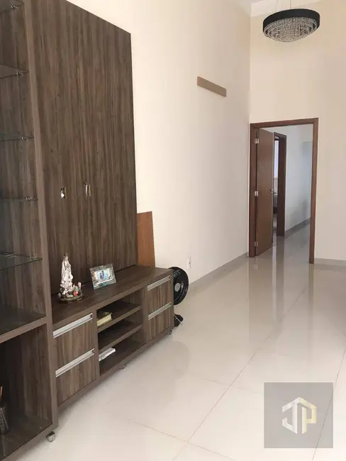 Casa de Condomínio com 3 quartos à venda, 250m2 em Residencial Veneza, Birigui - SP - imagem 4 Foto 4 de Casa de Condomínio com 3 quartos à venda, 250m2 em Residencial Veneza, Birigui - SP