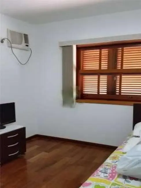 Sobrado com 4 quartos à venda, 190m2 em Campo Grande, São Paulo - SP - imagem 7 Foto 7 de Sobrado com 4 quartos à venda, 190m2 em Campo Grande, São Paulo - SP