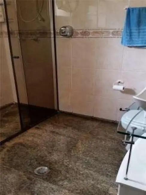 Sobrado com 4 quartos à venda, 190m2 em Campo Grande, São Paulo - SP - imagem 8 Foto 8 de Sobrado com 4 quartos à venda, 190m2 em Campo Grande, São Paulo - SP