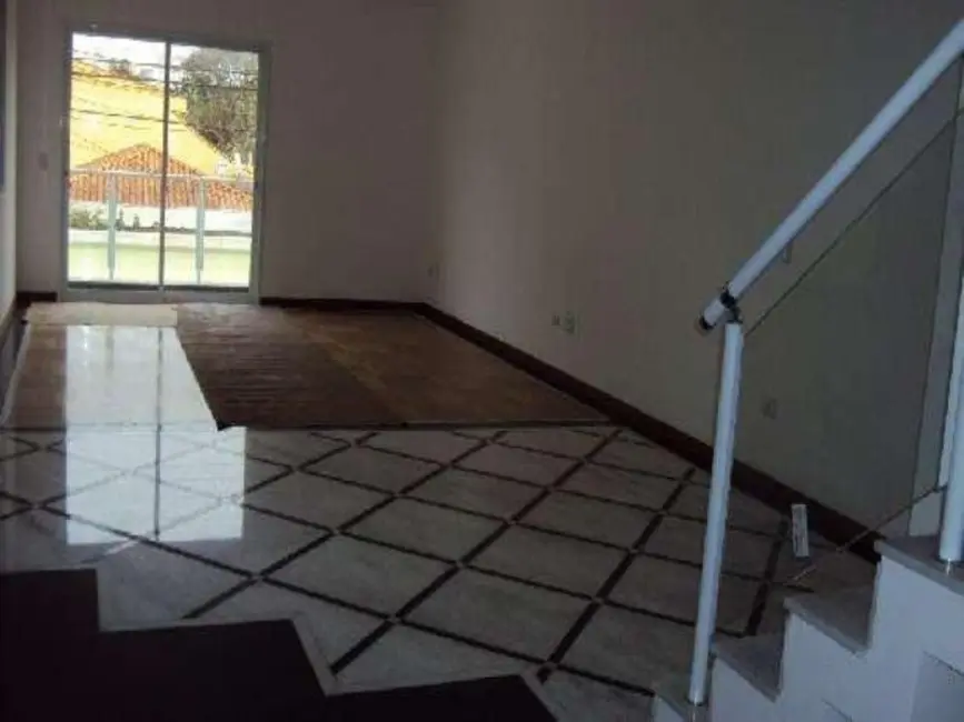 Sobrado com 3 quartos à venda, 244m2 em Campo Grande, São Paulo - SP - imagem 3 Foto 3 de Sobrado com 3 quartos à venda, 244m2 em Campo Grande, São Paulo - SP