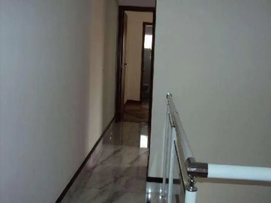 Sobrado com 3 quartos à venda, 244m2 em Campo Grande, São Paulo - SP - imagem 9 Foto 9 de Sobrado com 3 quartos à venda, 244m2 em Campo Grande, São Paulo - SP