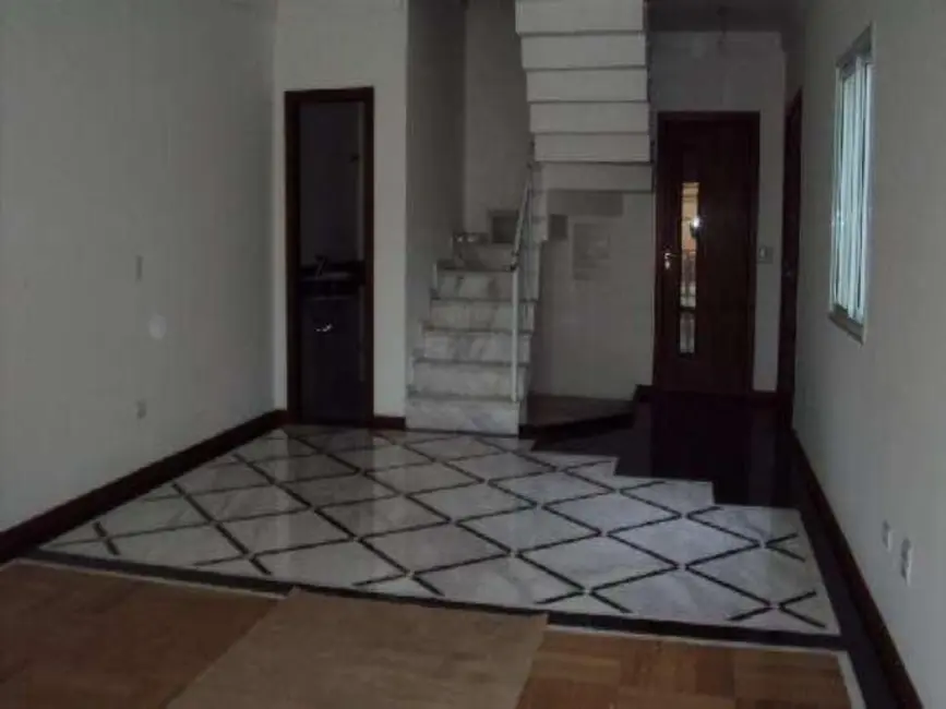 Sobrado com 3 quartos à venda, 244m2 em Campo Grande, São Paulo - SP - imagem 4 Foto 4 de Sobrado com 3 quartos à venda, 244m2 em Campo Grande, São Paulo - SP