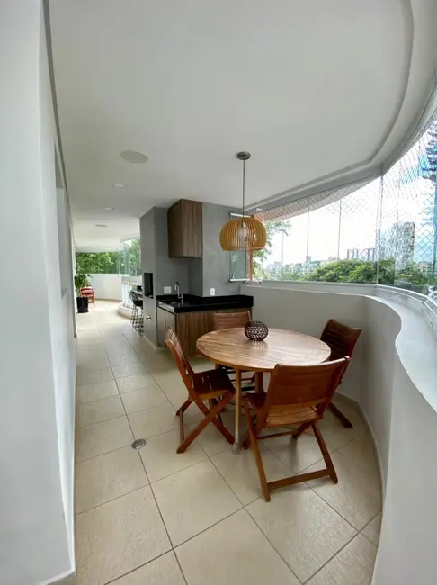 Apartamento com 3 quartos à venda, 190m2 em Vila Sofia, São Paulo - SP - imagem 3 Foto 3 de Apartamento com 3 quartos à venda, 190m2 em Vila Sofia, São Paulo - SP