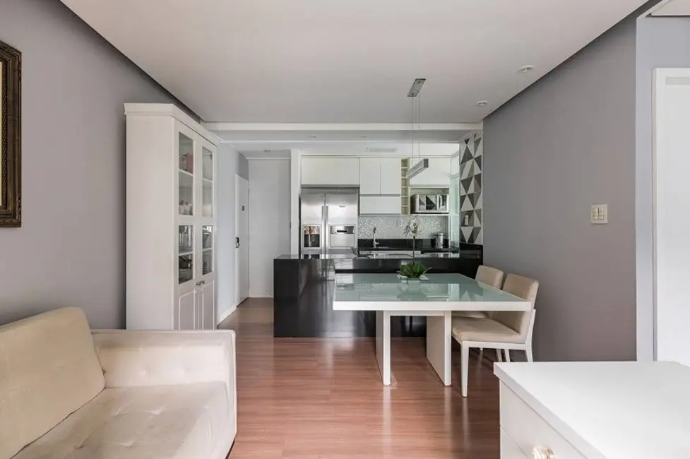 Foto 2 de Apartamento com 2 quartos à venda, 70m2 em Vila Inglesa, São Paulo - SP