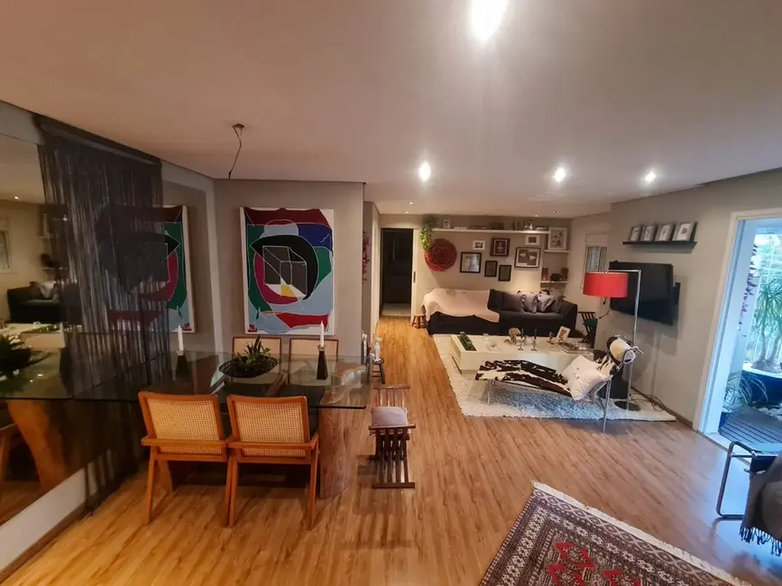 Apartamento com 3 quartos à venda, 120m2 em Vila Sofia, São Paulo - SP - imagem 6 Foto 6 de Apartamento com 3 quartos à venda, 120m2 em Vila Sofia, São Paulo - SP