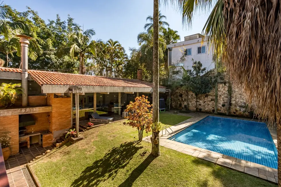 Casa com 4 quartos à venda, 493m2 em Jardim Marajoara, São Paulo - SP - imagem 2 Foto 2 de Casa com 4 quartos à venda, 493m2 em Jardim Marajoara, São Paulo - SP