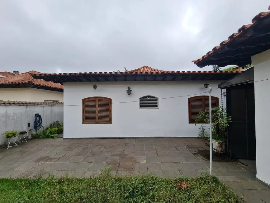 Foto 3 de Casa com 4 quartos à venda, 214m2 em Jardim Campo Grande, São Paulo - SP