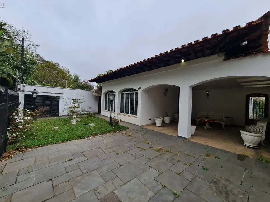 Foto 1 de Casa com 4 quartos à venda, 214m2 em Jardim Campo Grande, São Paulo - SP