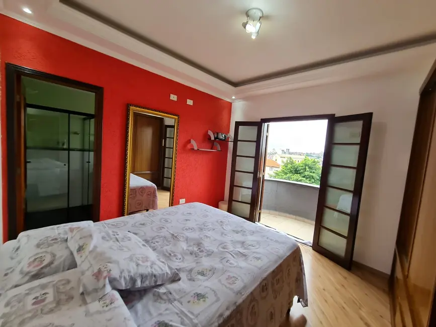 Sobrado com 3 quartos à venda, 251m2 em Vila Marari, São Paulo - SP - imagem 9 Foto 9 de Sobrado com 3 quartos à venda, 251m2 em Vila Marari, São Paulo - SP