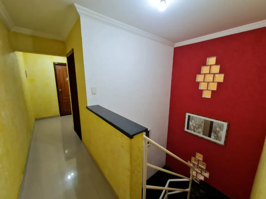 Sobrado com 3 quartos à venda, 251m2 em Vila Marari, São Paulo - SP - imagem 8 Foto 8 de Sobrado com 3 quartos à venda, 251m2 em Vila Marari, São Paulo - SP