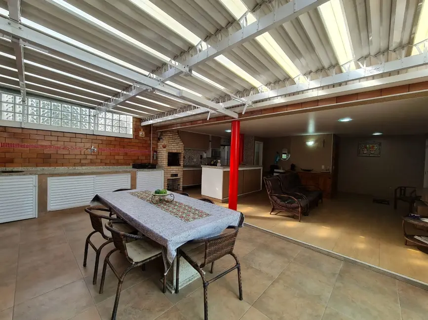 Casa de Condomínio com 4 quartos à venda, 272m2 em Capela do Socorro, São Paulo - SP - imagem 4 Foto 4 de Casa de Condomínio com 4 quartos à venda, 272m2 em Capela do Socorro, São Paulo - SP