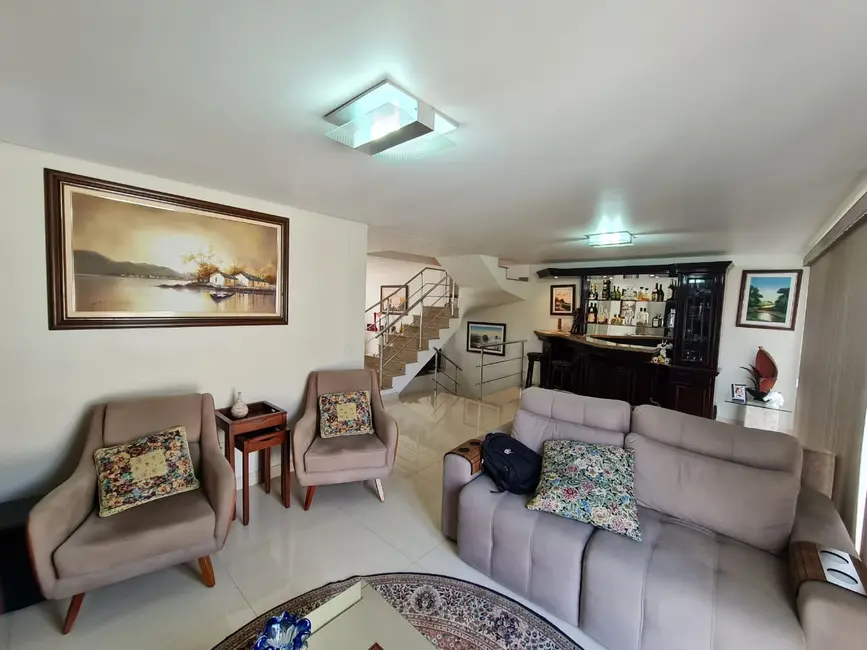 Casa de Condomínio com 4 quartos à venda, 272m2 em Capela do Socorro, São Paulo - SP - imagem 8 Foto 8 de Casa de Condomínio com 4 quartos à venda, 272m2 em Capela do Socorro, São Paulo - SP