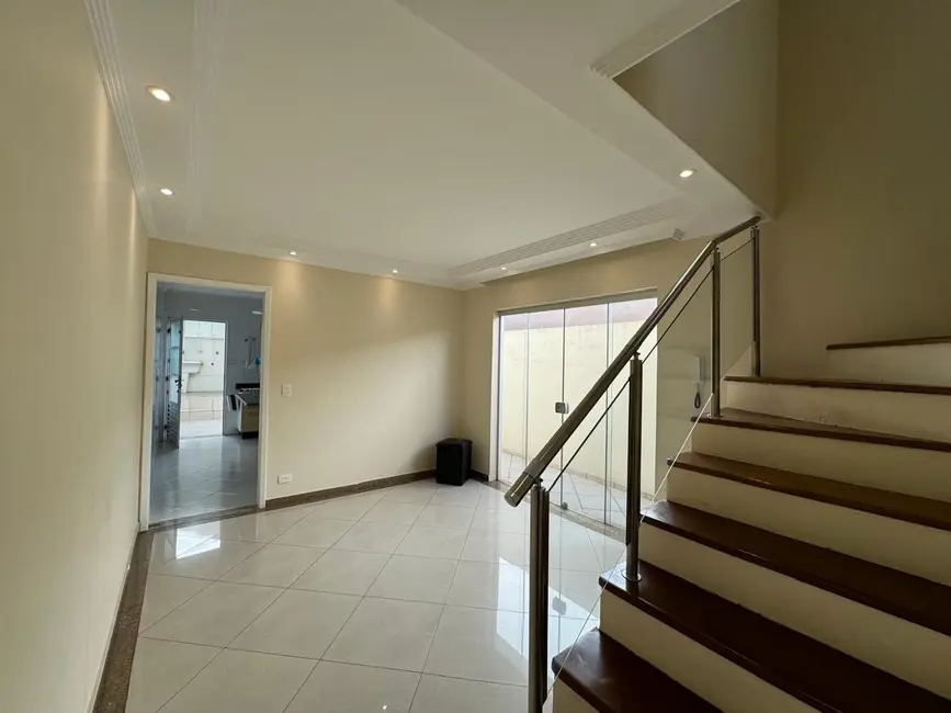 Foto 6 de Casa com 3 quartos à venda, 134m2 em Jardim Luanda, São Paulo - SP