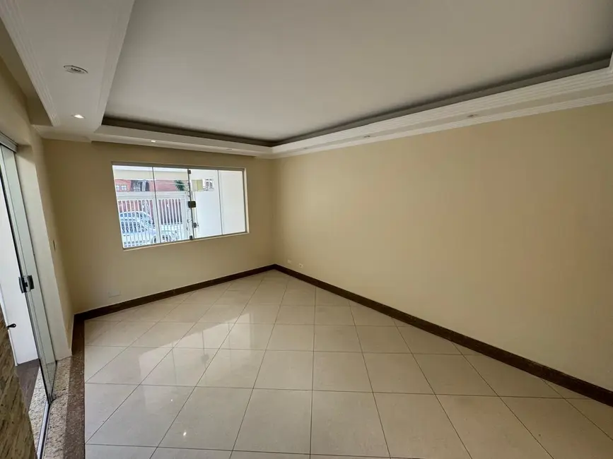 Foto 3 de Casa com 3 quartos à venda, 134m2 em Jardim Luanda, São Paulo - SP