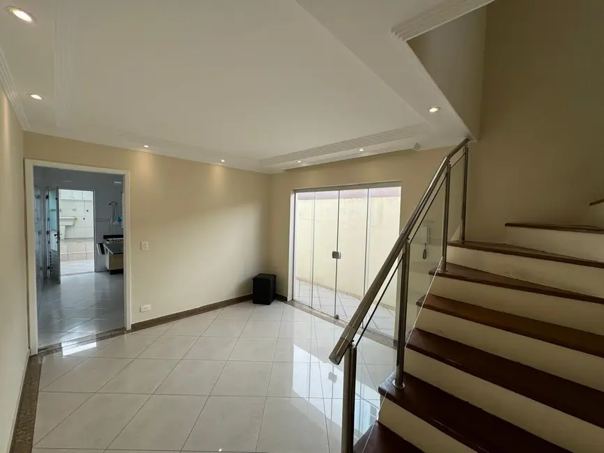 Foto 8 de Casa com 3 quartos à venda, 134m2 em Jardim Luanda, São Paulo - SP