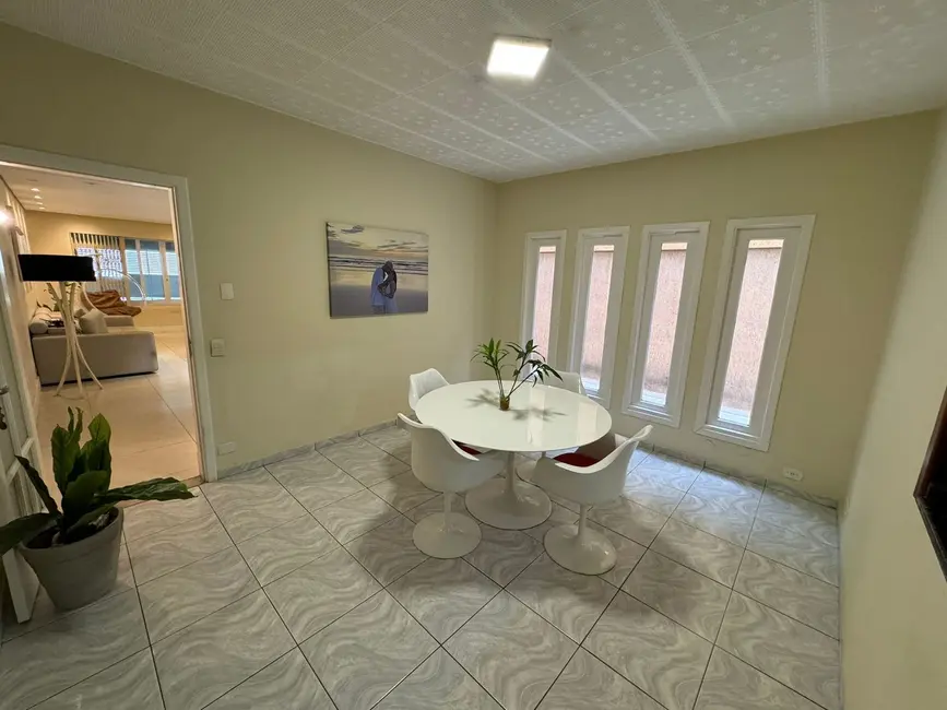 Foto 6 de Casa com 3 quartos à venda, 305m2 em Jardim Santa Cruz (Campo Grande), São Paulo - SP