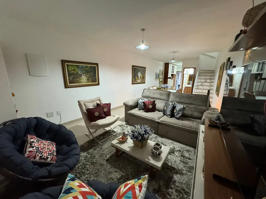 Casa com 3 quartos à venda, 119m2 em Jardim Cidália, São Paulo - SP - imagem 2 Foto 2 de Casa com 3 quartos à venda, 119m2 em Jardim Cidália, São Paulo - SP