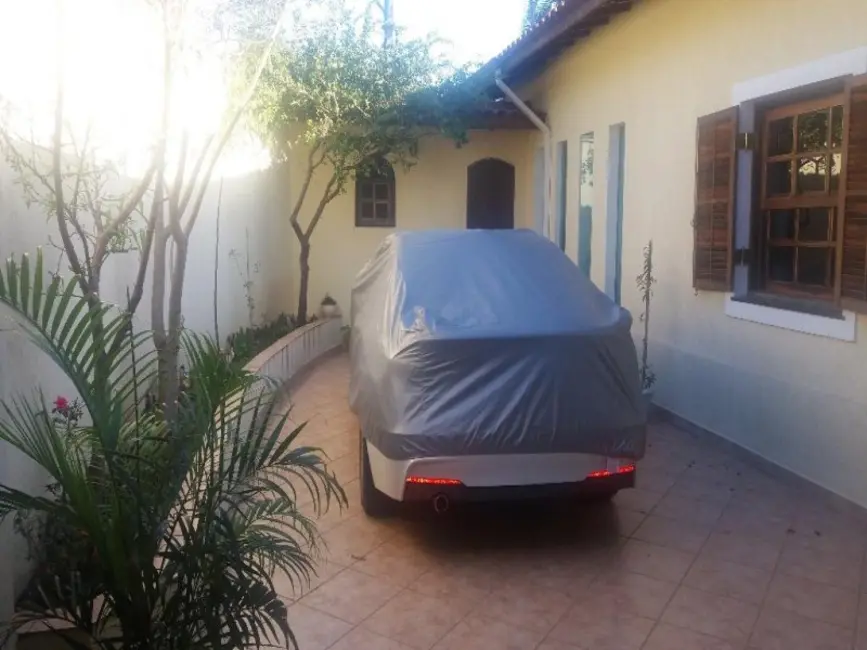 Foto 2 de Casa de Condomínio com 3 quartos à venda, 180m2 em Campo Grande, São Paulo - SP