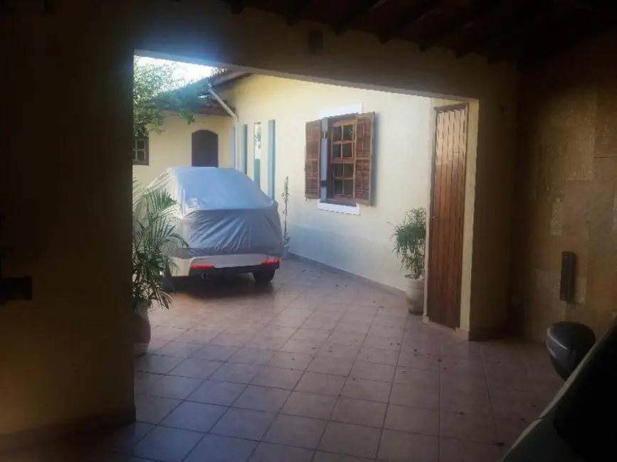 Foto 1 de Casa de Condomínio com 3 quartos à venda, 180m2 em Campo Grande, São Paulo - SP