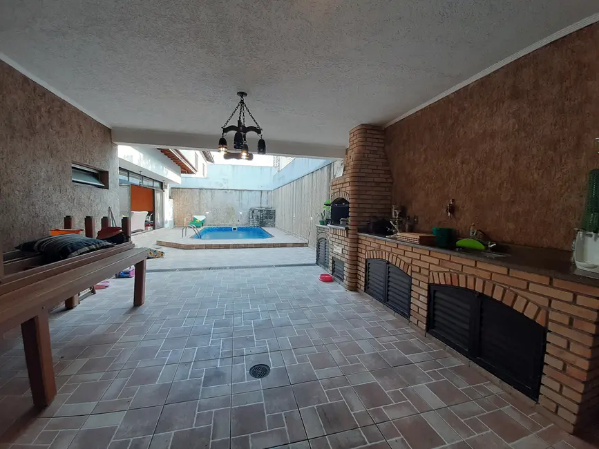 Casa de Condomínio com 3 quartos à venda, 233m2 em Jardim Campo Grande, São Paulo - SP - imagem 9 Foto 9 de Casa de Condomínio com 3 quartos à venda, 233m2 em Jardim Campo Grande, São Paulo - SP