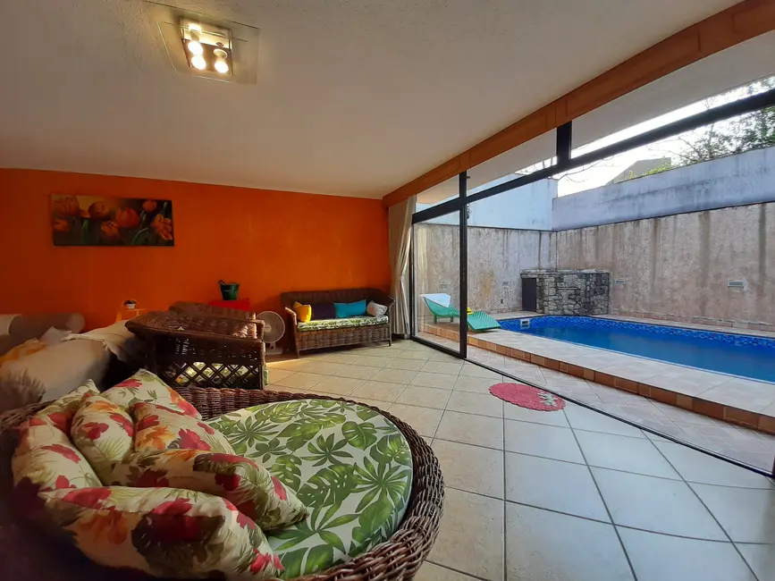 Foto 2 de Casa de Condomínio com 3 quartos à venda, 233m2 em Jardim Campo Grande, São Paulo - SP